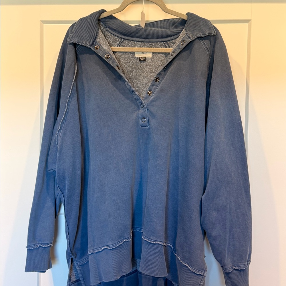 Oversized AE sweatshirt